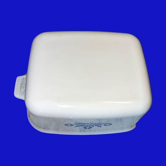 VINTAGE CORNING WARE P-4-B BLUE CORNFLOWER CASSEROLE W/LID - Picture 4 of 5